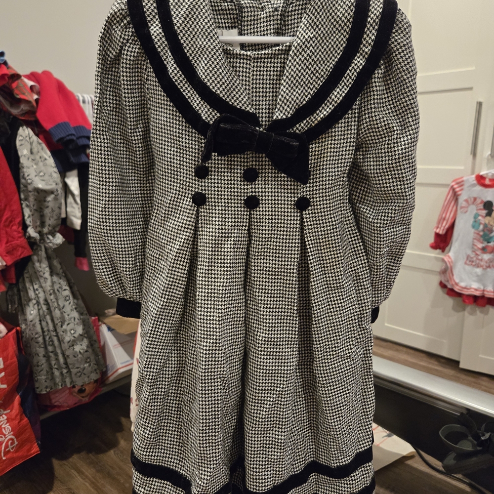 Vintage 80s/90s Bonnie JEAN Black and White Houndstooth Dress with Velvet Bow